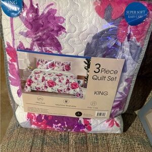 Floral King Quilt Set - 3 Piece